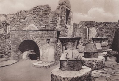 Kiln and Mills, Owen ja Mill tekijältä Italian Photographer