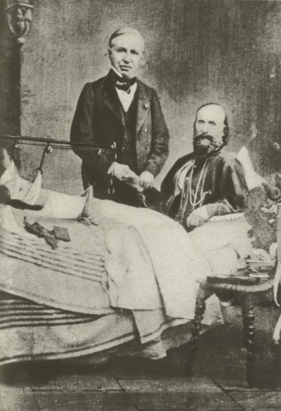 Garibaldi, haavoittunut taistelussa lääkärinsä kanssa (m/w kuva) tekijältä Italian Photographer