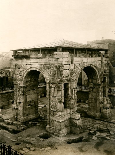 Marcus Aureliuksen kaari restauroinnin jälkeen, Tripoli, Libya tekijältä Italian Photographer