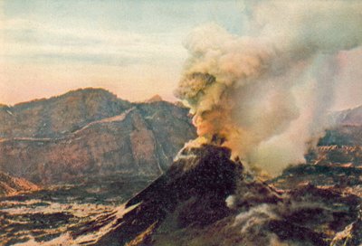 Napoli / Napoli: Vesuvius purkautuu (värikuva) tekijältä Italian Photographer