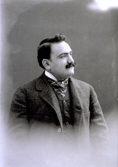 Enrico Caruson muotokuva, n. 1900 tekijältä Italian Photographer
