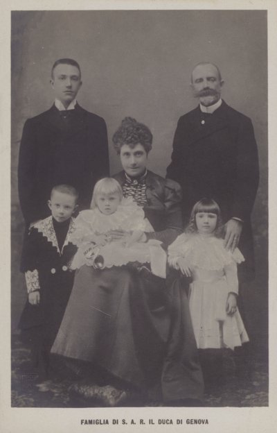 Prinssi Thomas, Genovan herttua ja hänen vaimonsa, Baijerin prinsessa Isabella lastensa kanssa (m/w kuva) tekijältä Italian Photographer