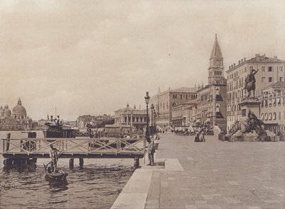 Riva Degli Schiavoni (valkoinen kuva) tekijältä Italian Photographer