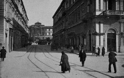 Taranto, Via Archita, Toimistorakennus (b/w kuva) tekijältä Italian Photographer
