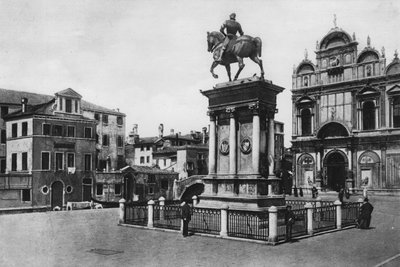 Venetsia, Colleoni-monumentti (valkoinen kuva) tekijältä Italian Photographer