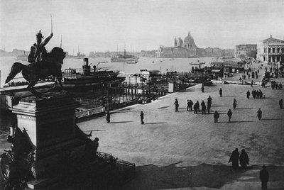 Venetsia, Riva degli Schiavoni (valkoinen kuva) tekijältä Italian Photographer