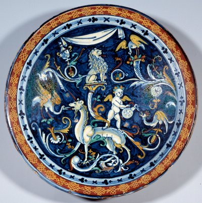 Cafaggiolo fajanssikuppi koristaa upeita eläimiä. 1510-1520 Pariisi, Louvre-museo tekijältä Italian School