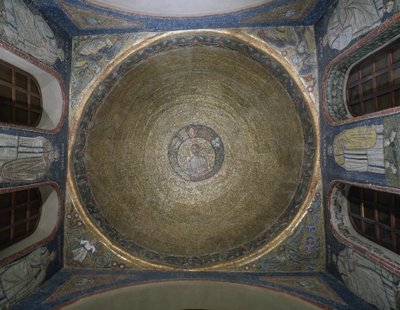 Mosaiikkikuppi, joka edustaa Pyhän Vittoren kappelia ciel d
