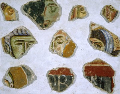 Fragmentit keskiaikaisesta seinämaalauksesta Monte Cassinon luostarista (kivi, kipsi ja pigmentti) tekijältä Italian School