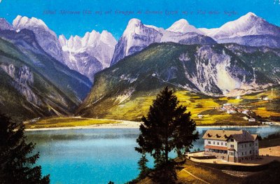 Hotelli Molveno ja Brenta Group ja Val delle Seghe, postikortti, Trentino-Alto Adige, Italia, 20. vuosisata tekijältä Italian School