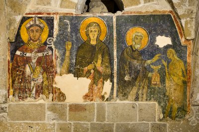Triptyykki, jossa vasemmalta alkaen San Cataldo, La Maddalena ja San Zosimo jakavat ehtoollisen Santa Maria Egiziacalle, katedraalin krypta. tekijältä Italian School