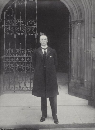 Lordi Curzon tekijältä J. Benjamin Stone