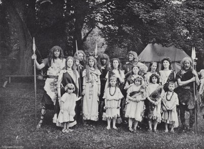 Sherborne-näyttely, englantilainen päällikkö, heimomiehet ja perheet tekijältä J. Benjamin Stone