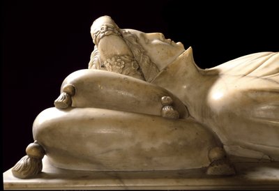 Savonan markiisin suvun Ilaria del Carretto -muistomerkki. Yksityiskohta. Marmori veistos tekijältä Jacopo della Quercia