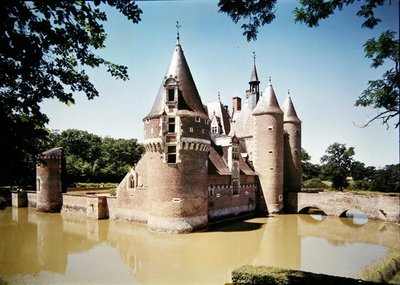 Näkymä Chateau du Moulinille, rakennettu 1480-1502 tekijältä Jacques de Persigny