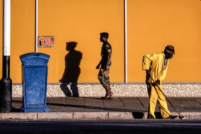  tekijältä James L Stanfield