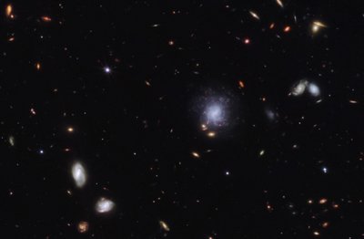 Kilonova ja isäntä Galaxy tekijältä James Webb Space Telescope (NASA)
