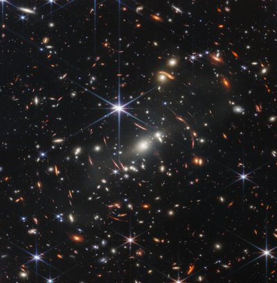 Lensing Galaxy Cluster (Webbin ensimmäinen syväkenttä) tekijältä James Webb Space Telescope (NASA)