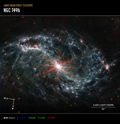 NGC 7496 (MIRI-kompassikuva) tekijältä James Webb Space Telescope (NASA)