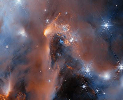 Kurkistus Perseukseen (NGC 1333) tekijältä James Webb Space Telescope (NASA)