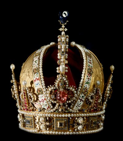 Pyhän valtakunnan keisarin Rodolf II Habsburgin kruunu (1552-1612). Luettu kultaseppä Jan Vermeyenille (1559-1606) 1602 Wienin Kunsthistorisches Museum - Pyhän Rooman valtakunnan keisarin Rudolf II:n Habsurgin (1552-1612) kruunu. Todennäköisesti tekijältä Jan Cornelisz Vermeyen