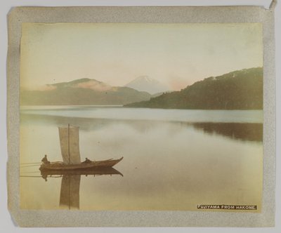 Fujiyama Hakonesta, Kanagawan prefektuurista, Japanista (käsinvärinen mustavalkokuva) tekijältä Japanese Photographer