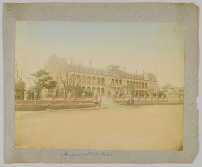 Imperial Hotel, Tokio, Japani (käsinvärinen mustavalkokuva) tekijältä Japanese Photographer