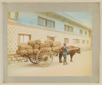 Mies härän ja kärryjen kanssa, Japani (käsinvärinen mustavalkokuva) tekijältä Japanese Photographer