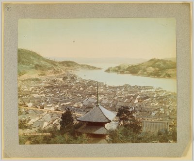 Onomichi Town, Japani (käsinvärinen mustavalkokuva) tekijältä Japanese Photographer