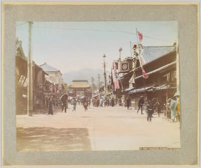 Theatre Street, Kobe, Japani (käsinvärinen mustavalkokuva) tekijältä Japanese Photographer