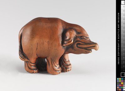 Netsuke mallinnettu norsuksi, 1700-1800-luvulla tekijältä Japanese School