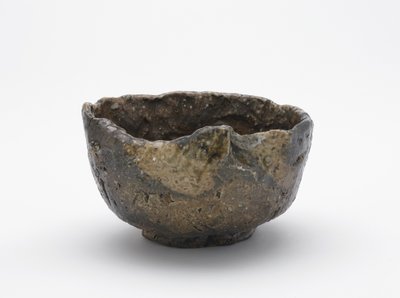 Tarjoilukulho, Shigaraki, Shigan prefektuuri, Edo-kausi, 1700- tai 1800-luku (keraaminen) tekijältä Japanese School