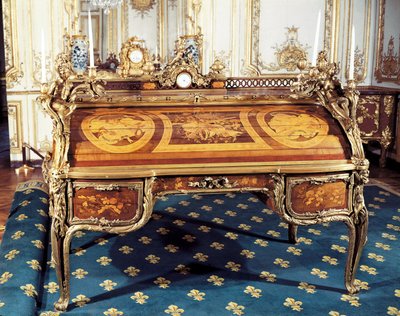 Louis XV -tyyli: Kuninkaan toimisto (kuva) tekijältä Jean-Henri Riesener