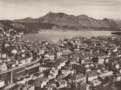 Sveitsi: Luzern, Gutschista, näkymä järvelle ja Rigille (m/v kuva) tekijältä Jean Gaberell