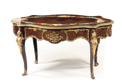 Napoleon III -keskipöytä, n. 1856 (ruusupuu & emali) (katso myös 476435 ja 476436) tekijältä Jean Pierre Alexandre Tahan