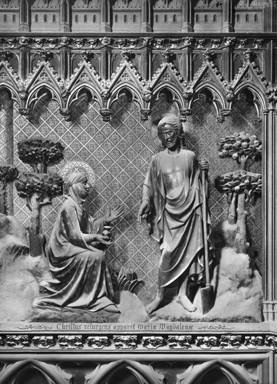 Katedraali, sisustus, kuorotaulu, Jeesus Kristus ilmestyy Maria Magdaleenalle, n. 1340-51 (monivärinen kivi) tekijältä Jean and Jean Le Boutellier Ravy
