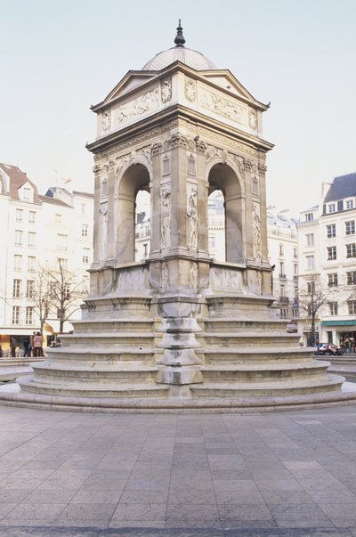 Ranska, Pariisi, Fontaine des Innocents, kivinen suihkulähde portailla. tekijältä Jean and Lescot Pierre Goujon
