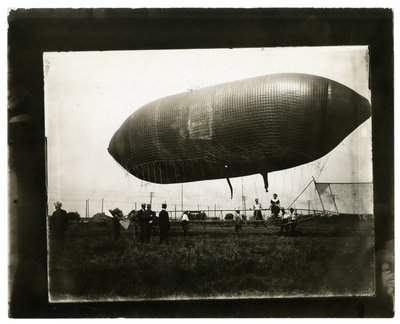 Ilmalaiva "California Arrow" tekijältä Jessie Tarbox Beals