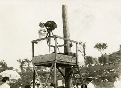 Beals työssä, n. 1905-40 tekijältä Jessie Tarbox Beals
