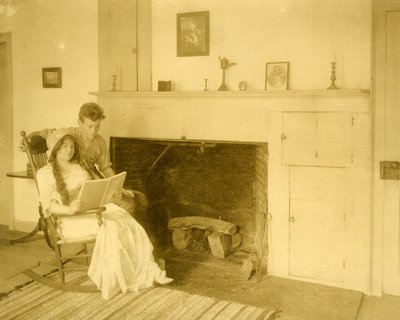 Malcolm Stewart Boylan ja hänen äitinsä Hän on yksi Hollywoodin 9 tärkeästä nimikirjoittajasta, n. 1905-1917 (gelatiinihopeakuva) tekijältä Jessie Tarbox Beals