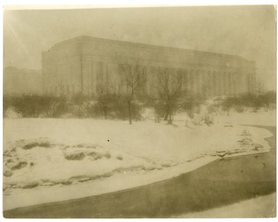 Museum of Fine Arts, Boston, USA, n. 1902-1910 (gelatiinihopea valokuva) tekijältä Jessie Tarbox Beals