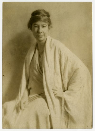 Sara Teasdale, runoilija, n. 1912-28 (gelatiinihopeakuva) tekijältä Jessie Tarbox Beals