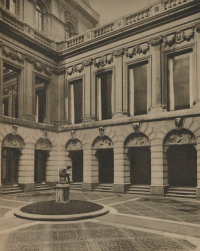 Drapers Hallin sisäpiha Throgmorton Streetillä, vuodelta 1935. tekijältä Joel