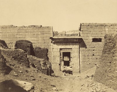 Médinet-Habou, Palais de Ramsès Méïamoun, Entrée de La Seconde Cour tekijältä John Beasly Greene