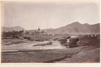 Kabul-joen vanha silta tekijältä John Burke