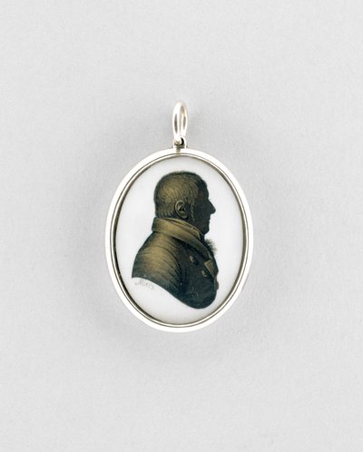 Riipus siluetilla, n. 1795 (akvarelli norsunluun, 9k ruusukultaa, helmiä, hiuksia ja lasia) tekijältä John Field