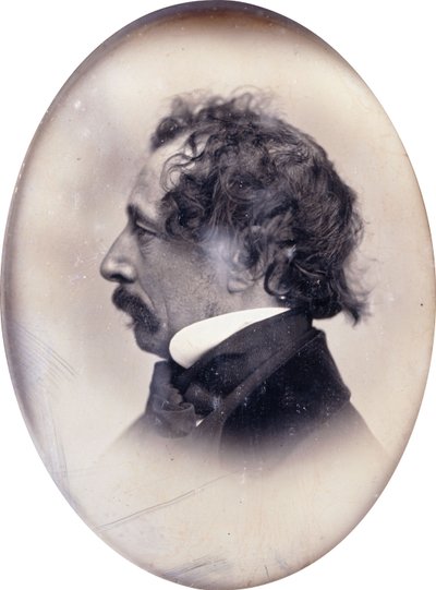 Profiilimuotokuva herrasmiehestä, joka tunnetaan nimellä Charles Dickens, n. 1853-1855 tekijältä John Jabez Edwin Paisley Mayall