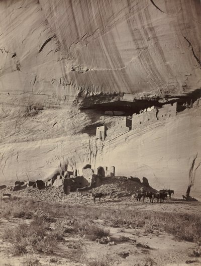 Ruins of Cliff Dwellings, Cañon de Chelly, Arizona, n. 1879-1881. tekijältä John K. Hillers