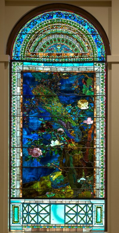 Riikinkukkoja ja pioneita I tekijältä John La Farge