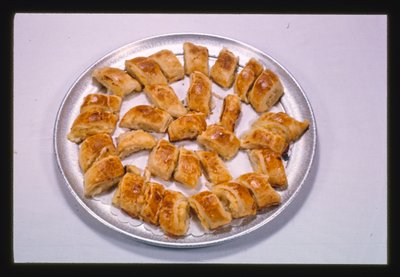 Knishes, peruna ja juusto, Menges Resort, Livingston Manor, New York, USA tekijältä John Margolies